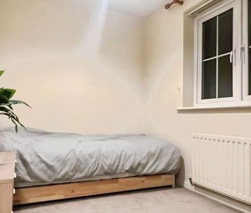 2 bedroom coach house to rent - Photo 3