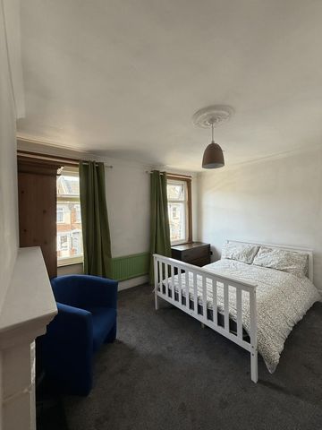 Room in a Shared House, Brock Road, E13 - Photo 3