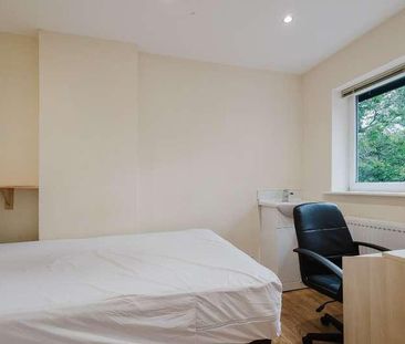 Redshaw Close, Fallowfield, Manchester, M14 - Photo 2