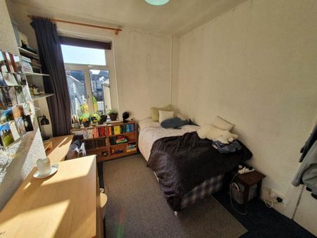 4 bedroom terraced house to rent - Photo 5