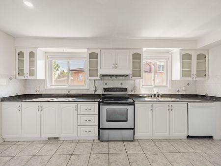 For Lease - 14 Roseville Drive, Brampton, Ontario - Photo 4