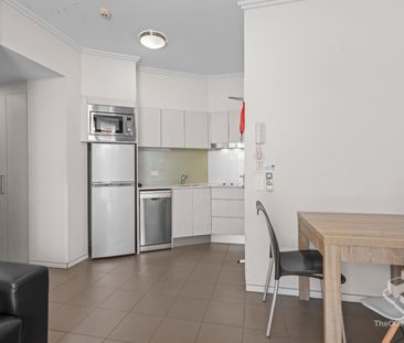 Stylish Fully Furnished Apartment in the Heart of South Brisbane!!! - Photo 6