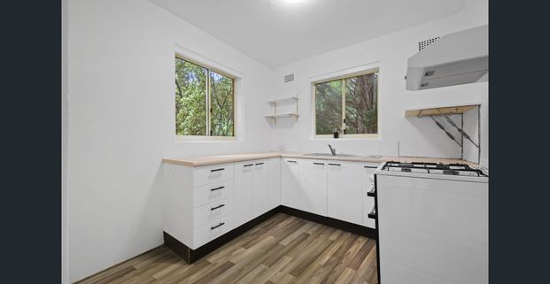 Convenient Freshwater Location - Photo 1