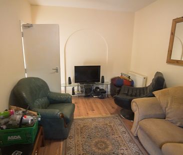 4 Bedroom House To Rent in Winton - £1,860 pcm Tenancy Info - Photo 6
