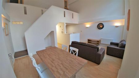 3 bedroom apartment to rent - Photo 4