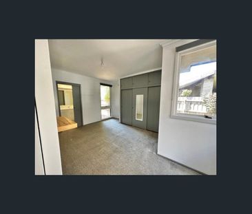 SURE TO IMPRESS - Photo 3