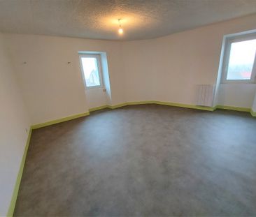 Location Appartement 3 pièces 66m² CHATEAUPONSAC 87290 - Photo 2