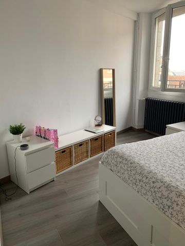 Dispo mi juin : joli T2 meublé de standing – Rennes rue de Vern, Loyer 765€ cc - Photo 2