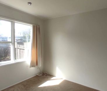 2 Bedrooms Unit in Pakuranga - Photo 1