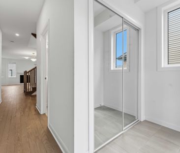 For Lease - 423 Silicon Way, Kanata, Ontario - Photo 1