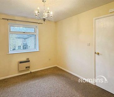 Northcote Road, Ash Vale, Aldershot, Surrey, GU12 - Photo 5