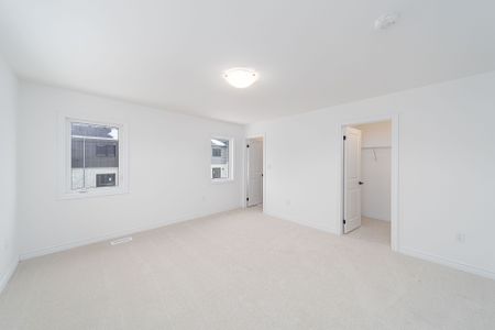 For Lease - 12 Wagon Lane, Barrie, Ontario - Photo 5