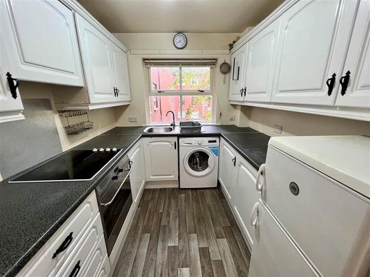 73 Maryville Street, Belfast, BT7 1AE - Photo 1