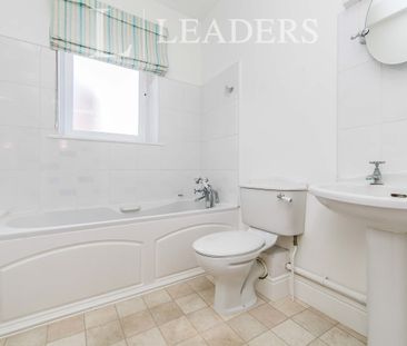 2 bedroom apartment to rent The Towers, Vista Road - Photo 6