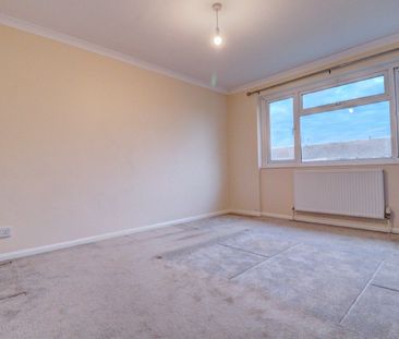 3 bedroom mid terraced house to rent - Photo 6