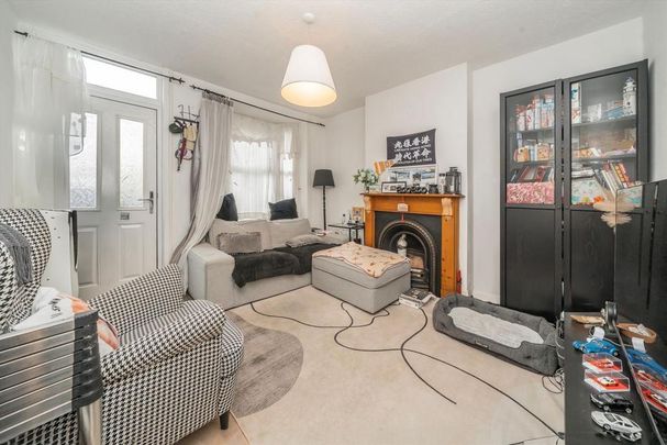 2 bedroom house to rent - Photo 1