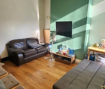 Room in a Shared House, Horsham Street, M6 - Photo 1