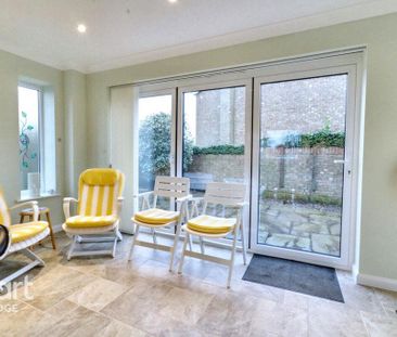 3 bedroom semi-detached house to rent - Photo 2