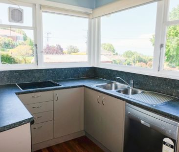 FAMILY HOME WITH VIEWS - Photo 1