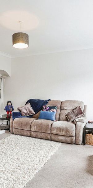 3 bedroom semi-detached house to rent - Photo 1