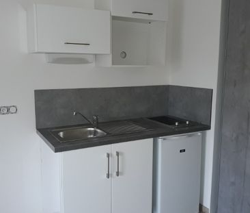 STUDIO Rénové – Proximité Facultés de Dijon – Jardin commun - Photo 2