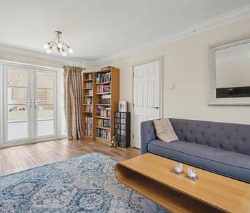 5 bedroom semi-detached house to rent - Photo 2