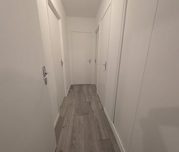 Location Appartement 2 pièces 52m² - Photo 3