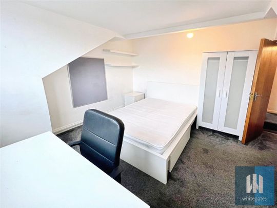 Burchett Grove, Woodhouse, Leeds, LS6 - Photo 1