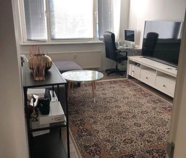 Zwischenmiete: Möblierte 2-Zimmer-Wohnung - Photo 2