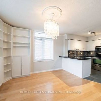 2 Bedroom, 2 Bathroom - King West Townhouse - Photo 1