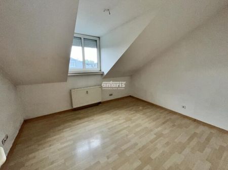 antaris Immobilien Dresden GmbH ** Hier lebt es sich gut! 3-Raum-Wohnung mit Balkon/Dachgeschoss ** - Photo 4