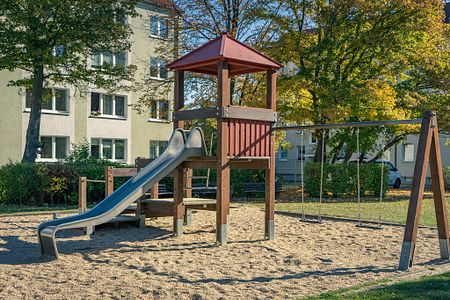 3-Raum-Wohnung mit Badewanne, Spielplatz in der Umgebung - Photo 5