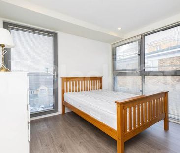 Stunning Two Double Bedroom, one Bathroom Apartment with Balcony – Hoxton - Photo 5