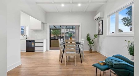 Spacious 3 Bedroom Family Home for Rent in Takanini - Photo 5