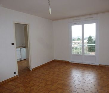 Location Appartement 2 pièces 51m² ANGOULEME 16000 - Photo 1