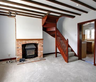 2 bedroom cottage to rent - Photo 2