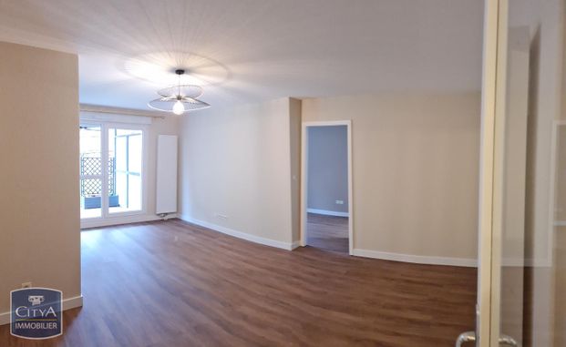 Location Appartement 2 pièces 45m² LUXEUIL LES BAINS 70300 - Photo 1