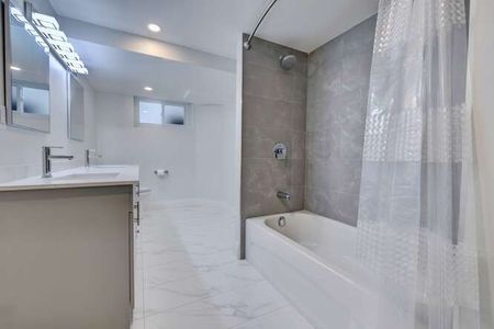 For Lease - 43 Firwood (Lower) Crescent, Toronto, Ontario - Photo 4