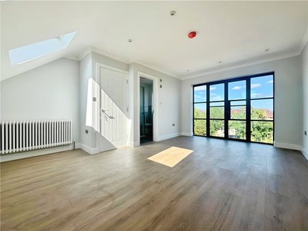 Ashley Drive, Twickenham, TW2 6HW - Photo 2