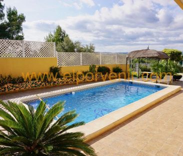 Luxury Detached House for rent in Torrent, Valencia - Photo 4