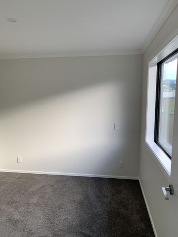 56A Hokioi Drive, Kenepuru - Photo 2