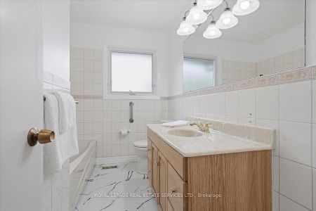 For Lease - 1 Rosegrove Place, Toronto, Ontario - Photo 2