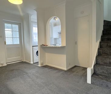 Bitterne Drive, Woking, Surrey, GU21 - Photo 3