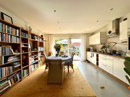 Charmante rijwoning in het centrum van Sint-Michiels - Photo 5