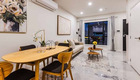 Modern 2 bedroom terrace house - Photo 2