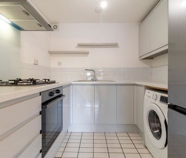 Northfield Avenue, Ealing, London, W13 9RY - Photo 2