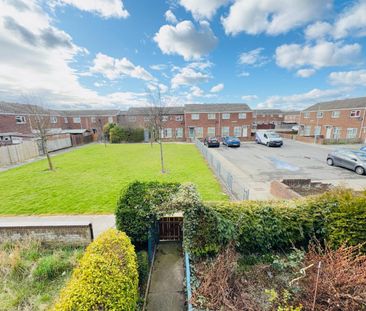 Mountbatten Close, Hartlepool - Photo 2