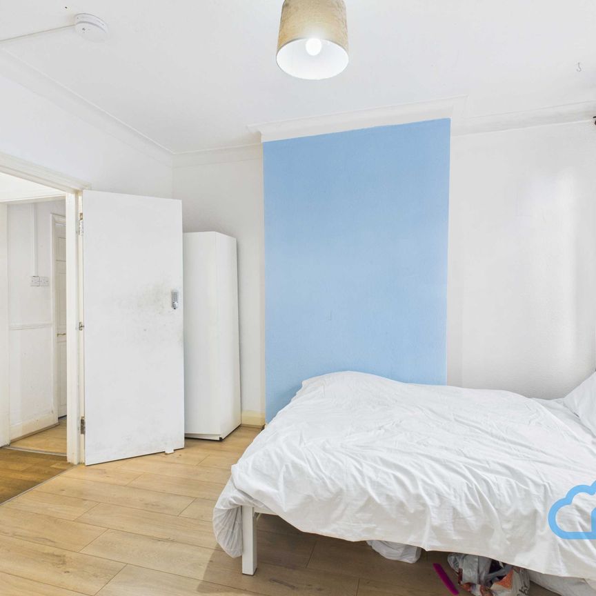 RM1 Regal Court | Enfield | London | N18 2XU - Photo 1