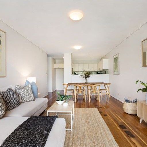 Fantastic Apartment In Redfern - Photo 1