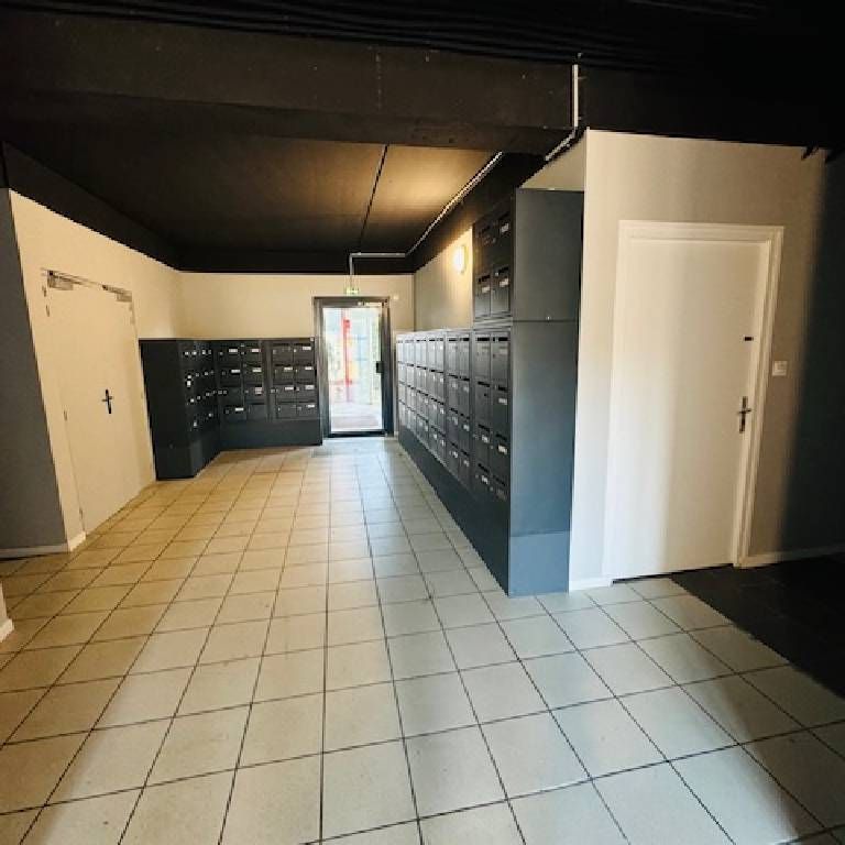 Location Appartement 1 pièce 17m² LE GRAND QUEVILLY 76120 - Photo 1